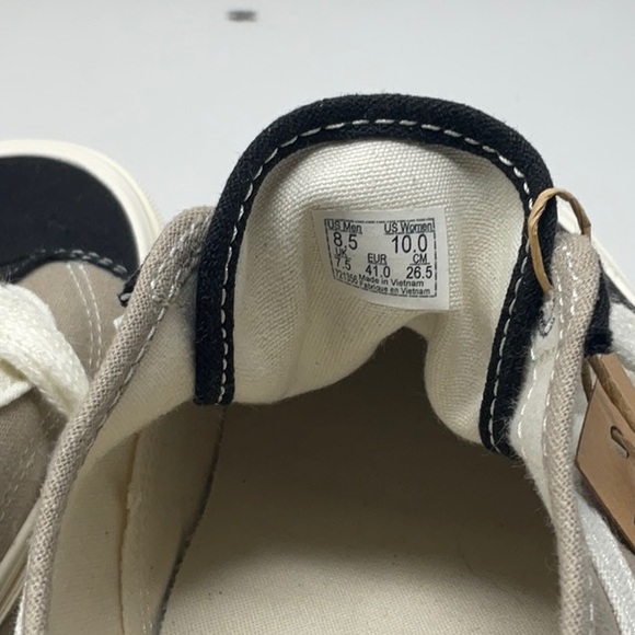 NWT Van’s off the wall old school tape shoes, size 8.5 - Picture 9 of 12